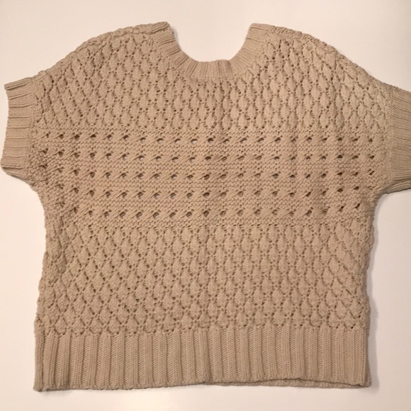 Apt. 9 Crop crochet like sweater M - Picture 6 of 7